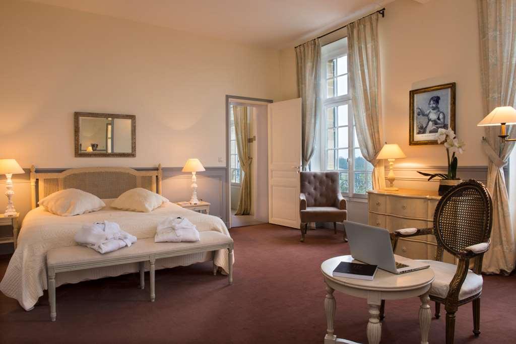 Hotel Chateau De L'Hermitage Pontoise Room photo